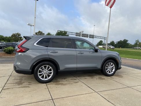 Used 2025 Honda CR-V EX-L image 12