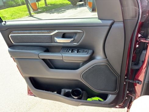 Used 2019 RAM 1500 Big Horn AWD/4WD image 11