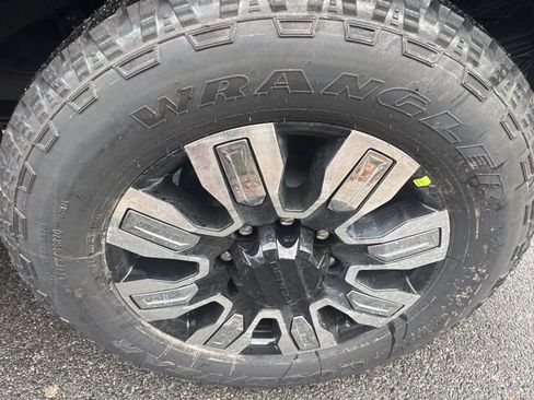 New 2026 GMC Sierra 2500 Denali w/ Denali Reserve Package image 6