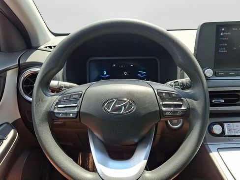 Used 2023 Hyundai Kona SE FWD image 19