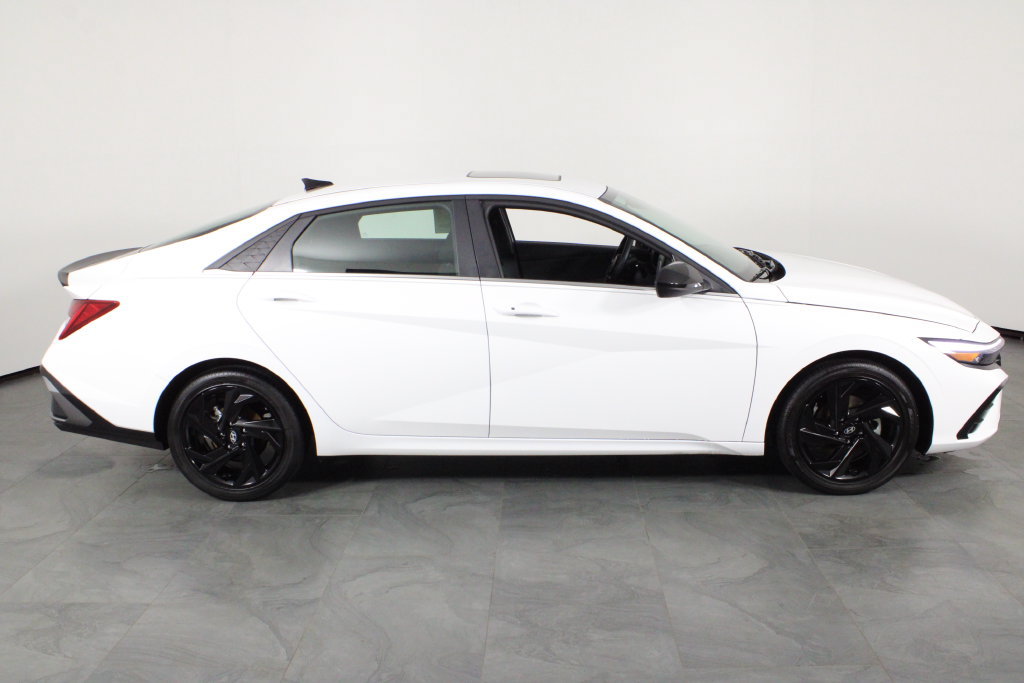 Certified 2026 Hyundai Elantra SEL Sport Premium FWD image 12