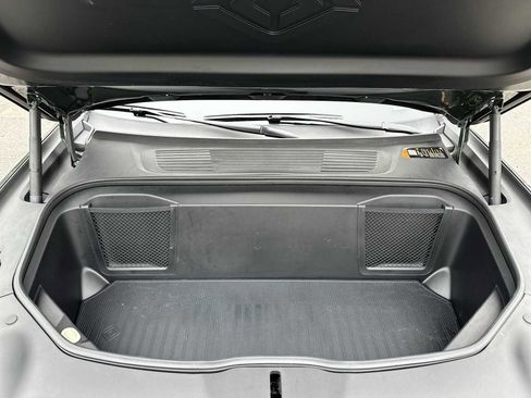 Used 2025 Rivian R1S Adventure image 13