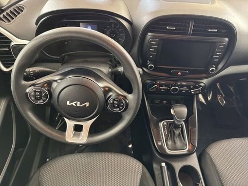 Certified 2022 Kia Soul LX FWD image 23
