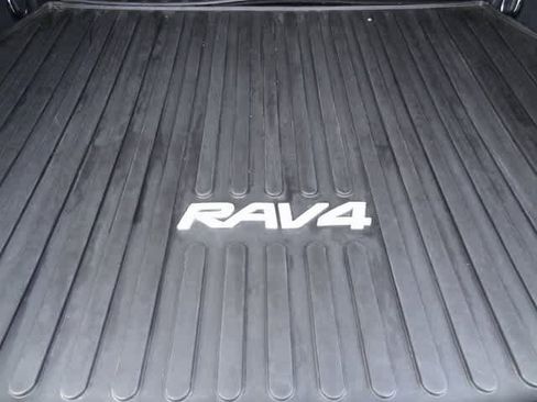 Used 2023 Toyota RAV4 XLE image 19
