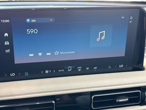 Certified 2026 Lincoln Aviator AWD image 23