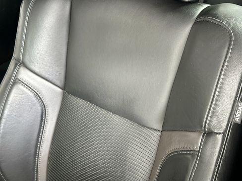 Used 2022 Dodge Charger SXT w/ Plus Group image 19