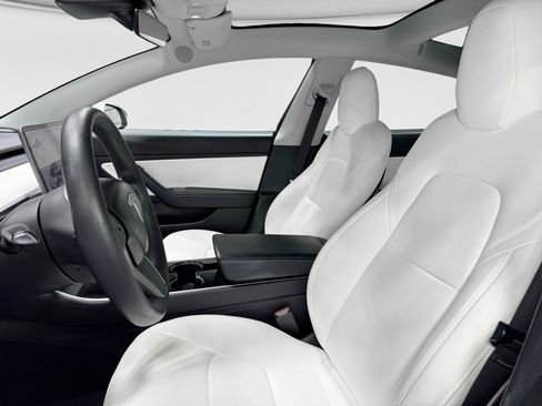 Used 2020 Tesla Model 3 Long Range image 15