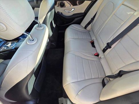 Used 2019 Mercedes-Benz C 300 Sedan image 18