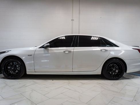 Used 2020 Cadillac CT6 V image 38