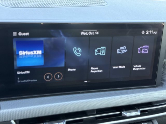 Used 2025 Hyundai Sonata SEL FWD image 32