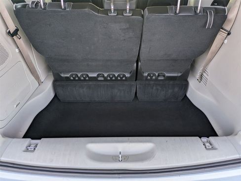 Used 2022 Chrysler Pacifica Limited image 7