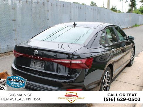 Used 2025 Volkswagen Jetta Sport FWD image 5