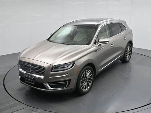 Used 2020 Lincoln Nautilus Reserve image 38