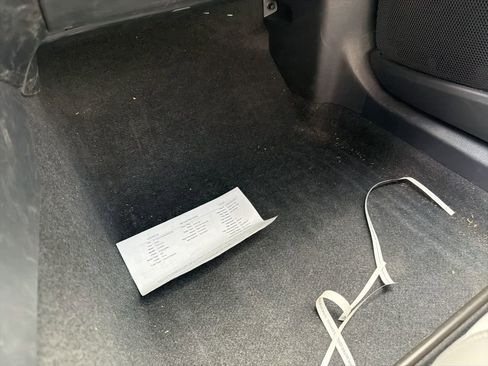 Used 2025 Toyota Camry SE w/ Convenience Package image 20