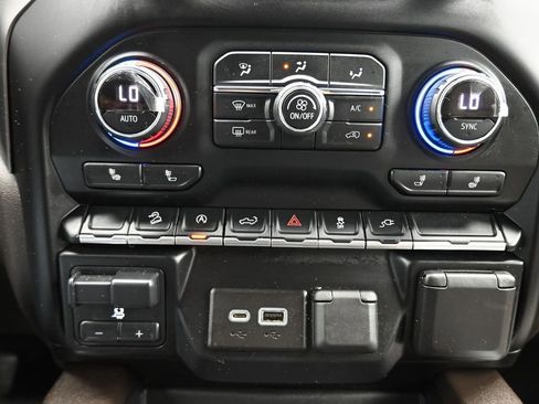 Used 2020 Chevrolet Silverado 1500 RST w/ All-Star Edition image 22