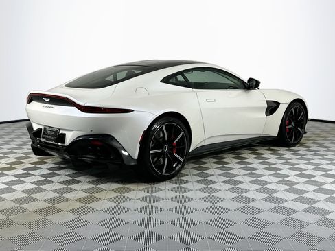 Used 2021 Aston Martin V8 Vantage Coupe image 15