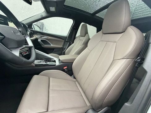 New 2025 Audi Q5 Premium Plus AWD/4WD image 13