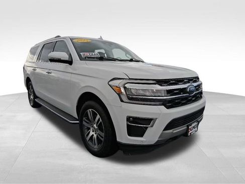Used 2023 Ford Expedition Max Limited image 4