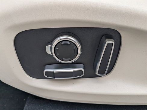 New 2026 Jaguar F-PACE R-Dynamic S image 20