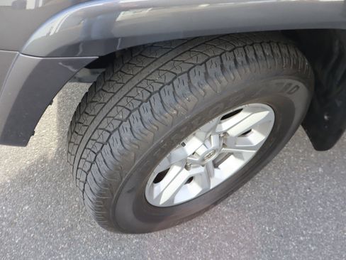 Used 2022 Toyota 4Runner SR5 Premium image 42