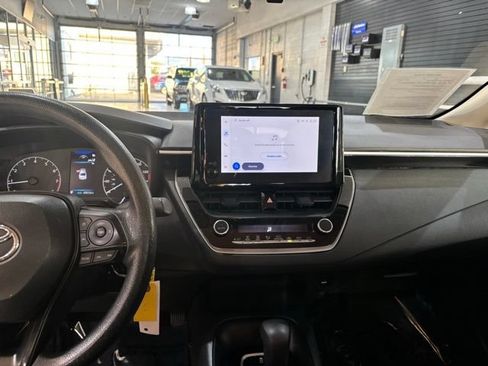 Used 2023 Toyota Corolla LE FWD image 20