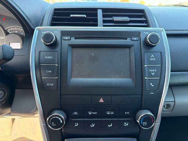 Used 2015 Toyota Camry LE FWD image 19