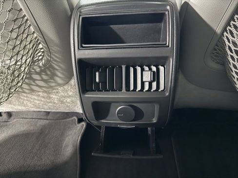 Used 2016 Cadillac SRX Luxury image 32