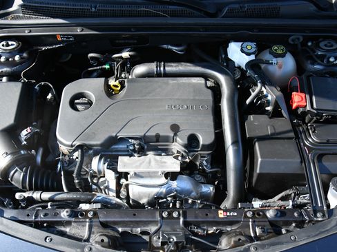 Used 2023 Chevrolet Malibu LT image 41