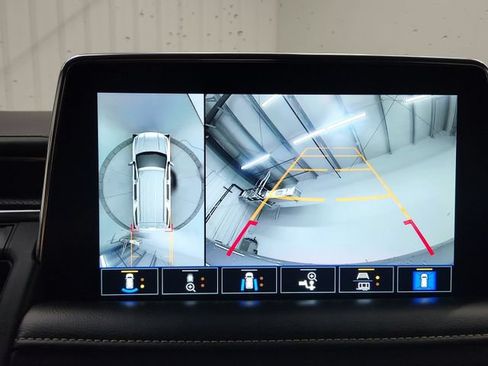 Used 2021 GMC Yukon SLT w/ SLT Premium Package RWD image 47