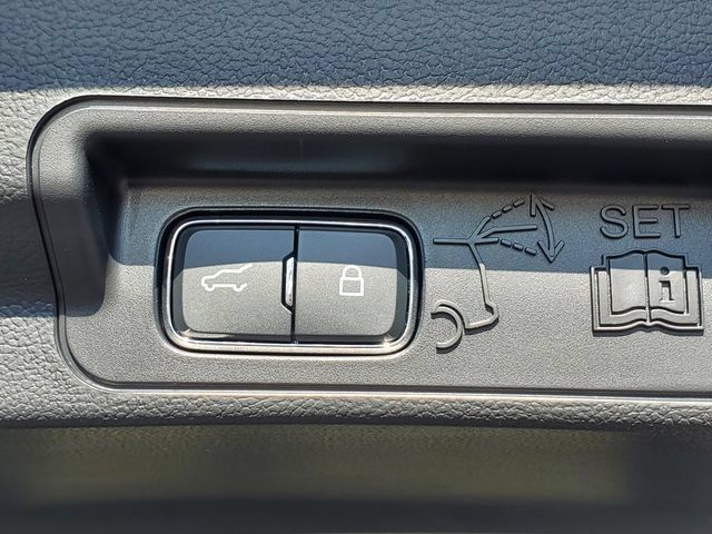 Used 2026 Ford Explorer ST-Line w/ ST-Line Street Pack RWD image 18