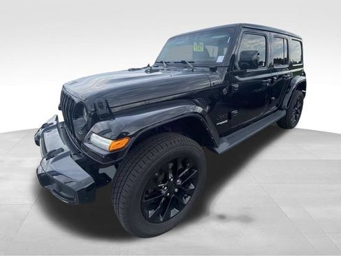 Used 2021 Jeep Wrangler Unlimited Sahara AWD/4WD image 2