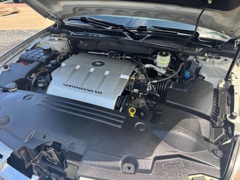 Used 2008 Cadillac DTS image 18