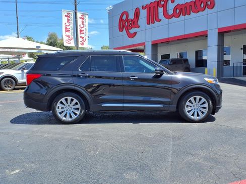 Certified 2024 Ford Explorer Limited w/ Limited Technology Package RWD image 5