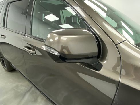 Used 2021 Cadillac Escalade ESV Sport Platinum w/ LPO, ONYX Package image 12