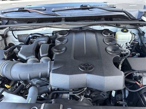 Used 2020 Toyota 4Runner Limited image 34