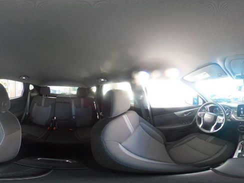 Used 2025 Chevrolet Blazer LT image 42