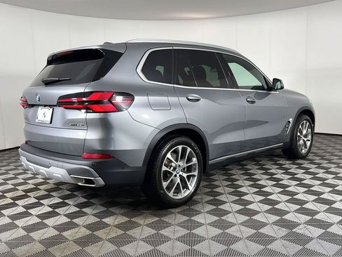 Used 2026 BMW X5 xDrive40i w/ Premium Package AWD/4WD image 5