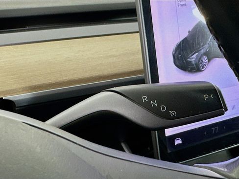 Used 2018 Tesla Model 3 Long Range image 24