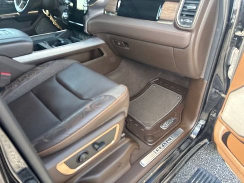 Used 2025 RAM 1500 Limited AWD/4WD image 22