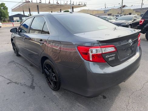 Used 2013 Toyota Camry SE FWD image 6