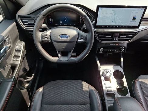Certified 2023 Ford Escape ST-Line w/ Tech Pack #1 AWD/4WD image 10