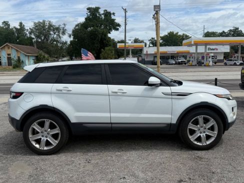 Used 2015 Land Rover Range Rover Evoque Pure Premium AWD/4WD image 5