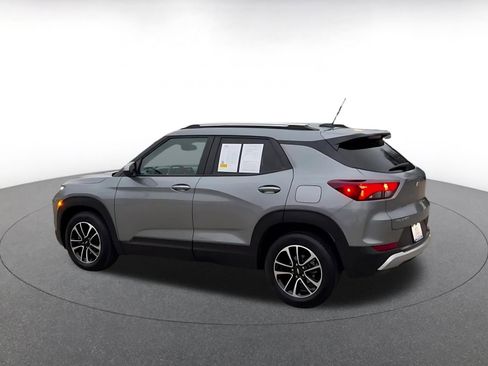 Used 2025 Chevrolet TrailBlazer LT image 10