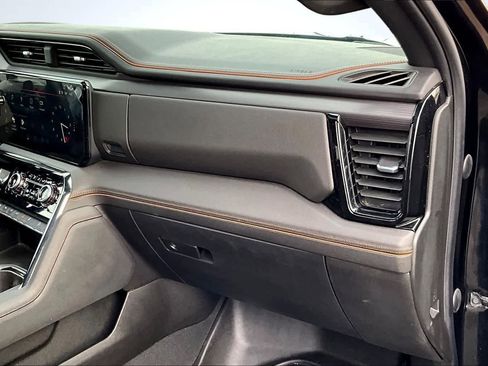 Used 2023 GMC Sierra 1500 AT4 w/ AT4 Preferred Package image 24