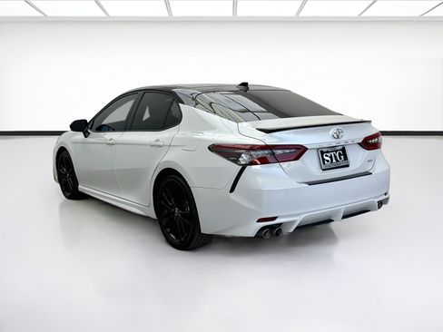 Used 2023 Toyota Camry XSE FWD image 6