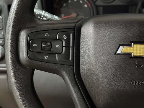 Used 2022 Chevrolet Silverado 1500 Custom AWD/4WD image 9