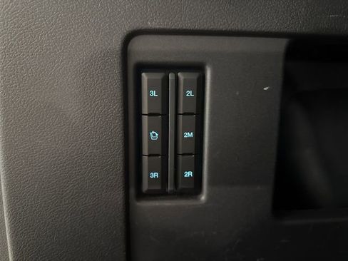 Used 2024 Ford Expedition Max XLT image 17