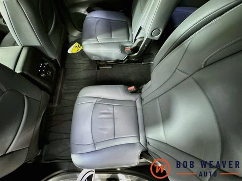 Used 2023 Buick Enclave Essence AWD/4WD image 30