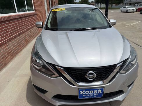 Used 2016 Nissan Sentra S FWD image 3