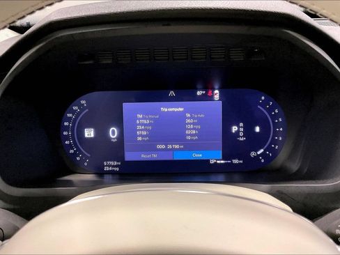 Used 2024 Volvo XC90 B6 Plus w/ Protection Package Premier AWD/4WD image 13